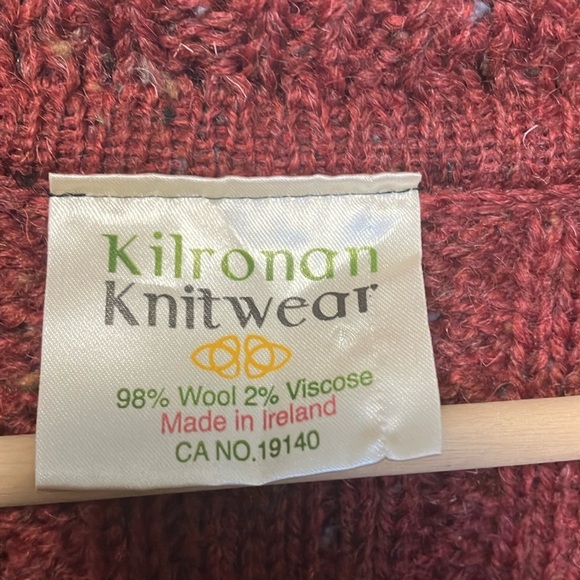 Kilronan Knitwear Wool Made in Ireland Cable Knit Sweater Cardigan in Burgundy - Picture 5 of 7
